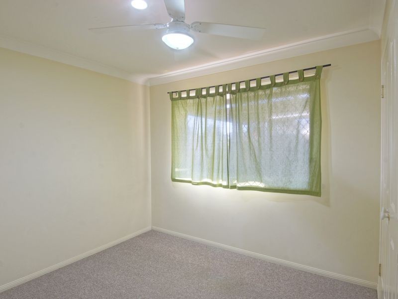 1/220 Campbell Street, Newtown QLD 4350