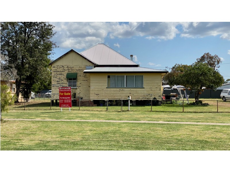 52 York Street, Oakey QLD 4401