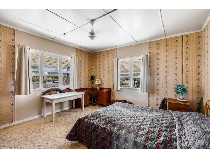 36 Eton Street, Cambooya QLD 4358