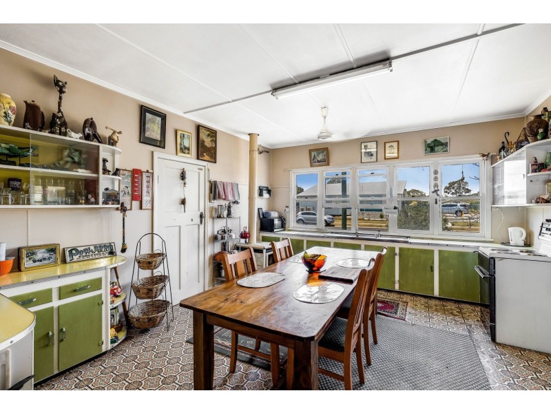 36 Eton Street, Cambooya QLD 4358