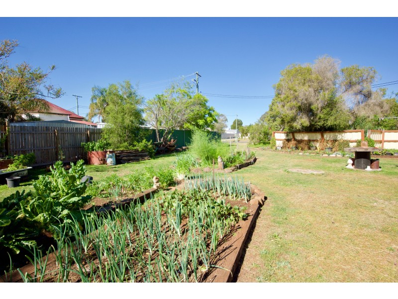 36 Eton Street, Cambooya QLD 4358