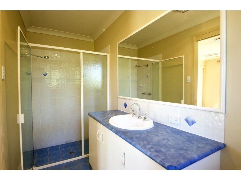 9 Belclaire Drive, Westbrook QLD 4350