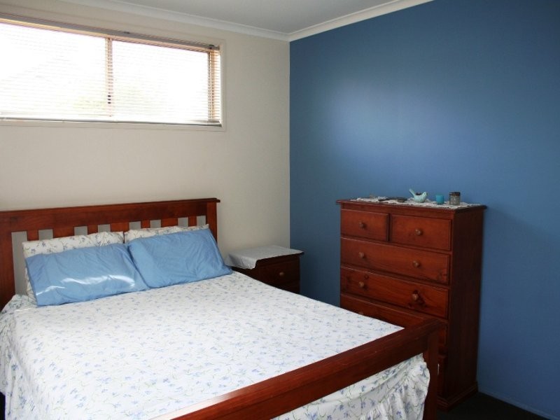 27 Weise Street, Oakey QLD 4401