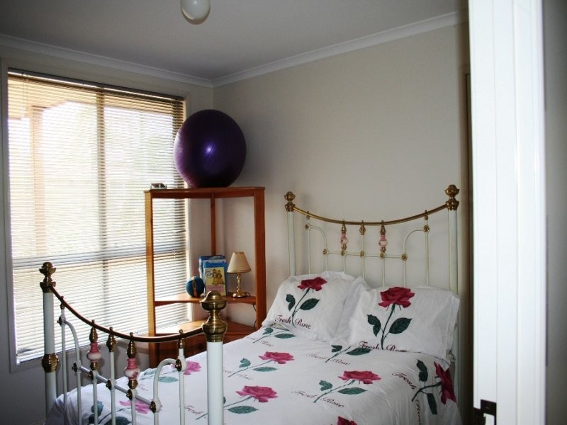 27 Weise Street, Oakey QLD 4401