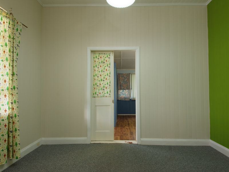 11 Creek Street, Oakey QLD 4401