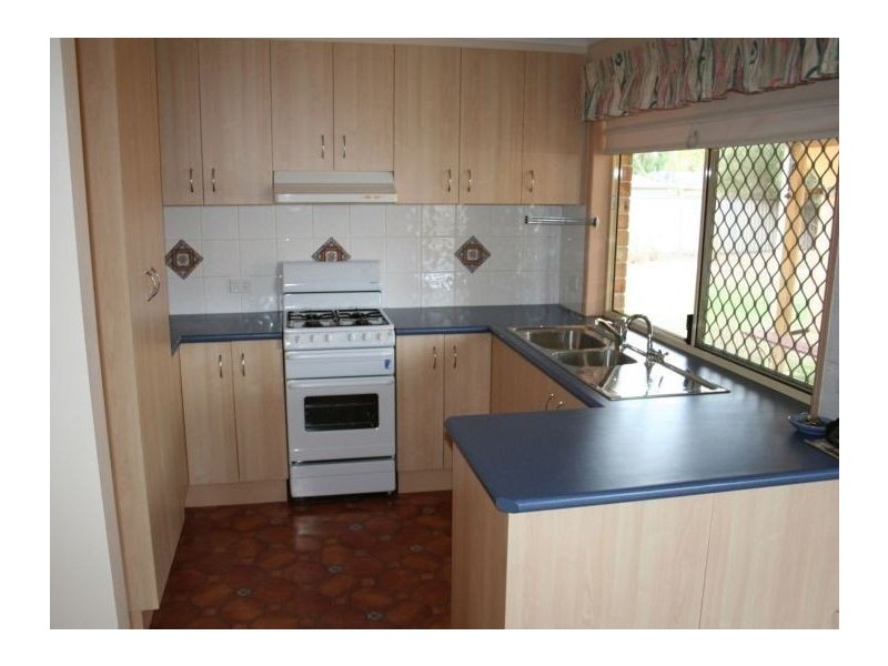 28 Shannon Court, Oakey QLD 4401