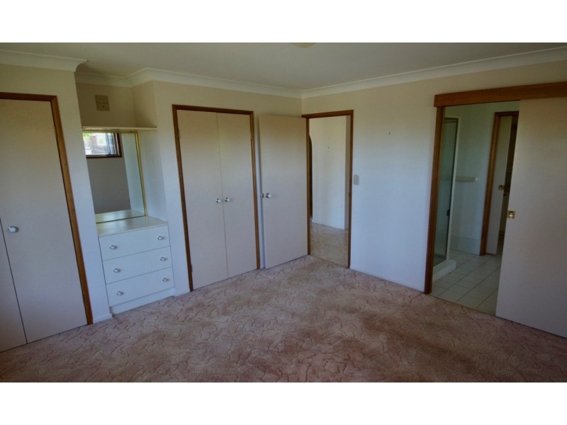 4 Weise Street, Oakey QLD 4401