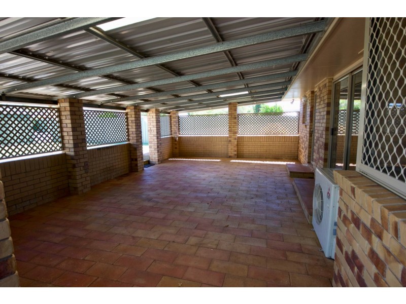 4 Weise Street, Oakey QLD 4401