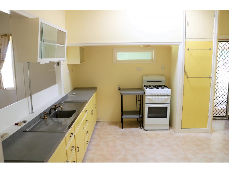 29 Aubigny Road, Oakey QLD 4401