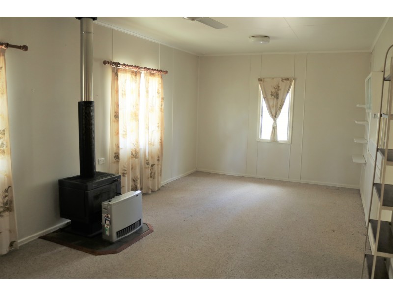 29 Aubigny Road, Oakey QLD 4401