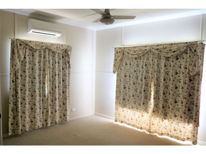 29 Aubigny Road, Oakey QLD 4401