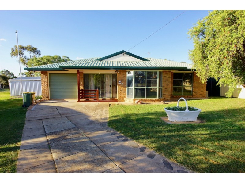 10 Aruma Drive, Oakey QLD 4401