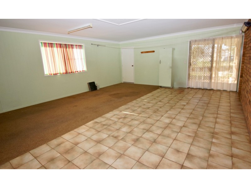 10 Aruma Drive, Oakey QLD 4401