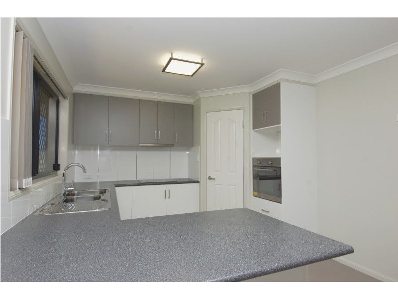 30 Berghofer Drive, Oakey QLD 4401