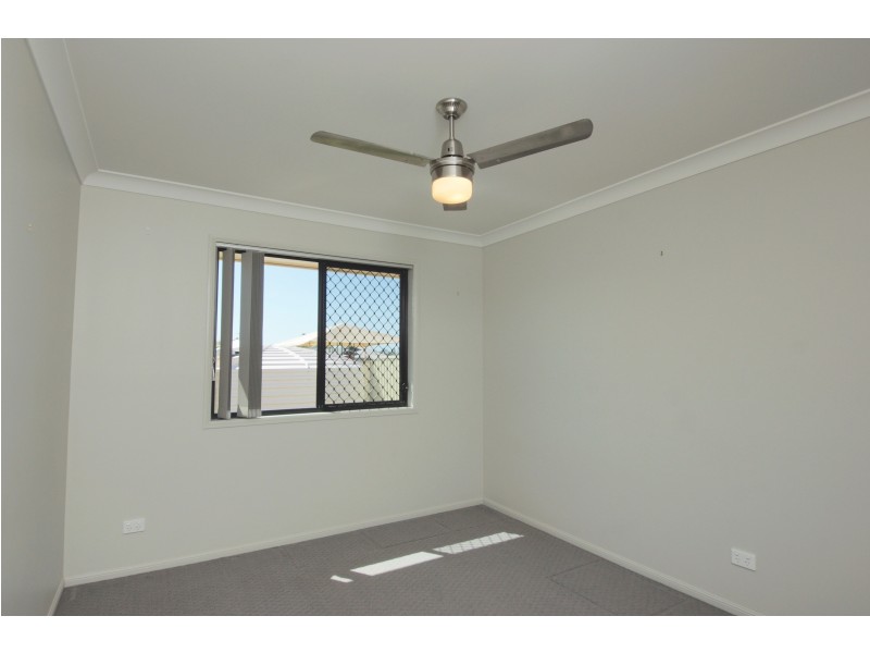 30 Berghofer Drive, Oakey QLD 4401