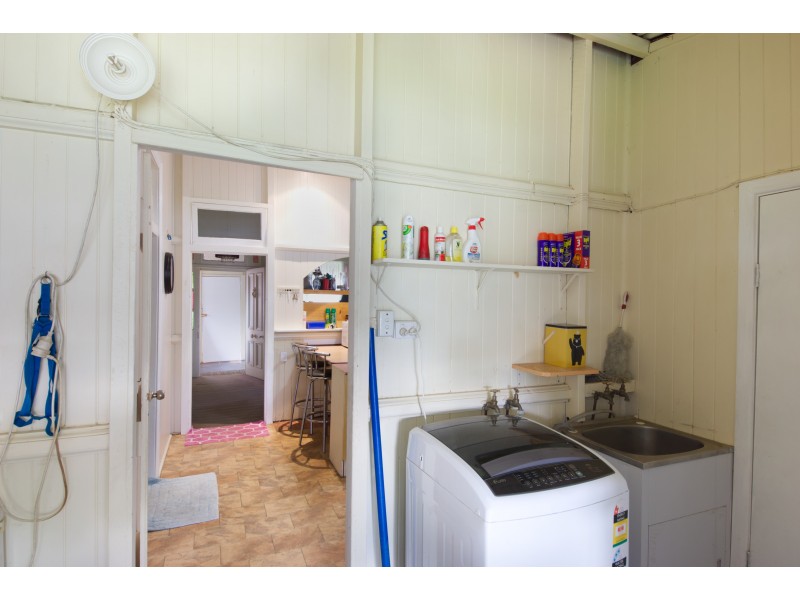 32 Davidson Street, Oakey QLD 4401