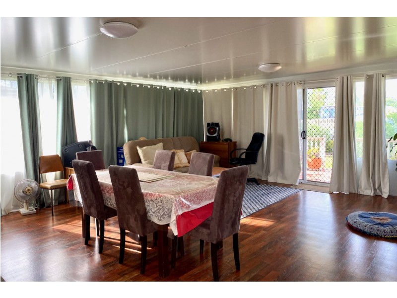 19 Joseph Street, Oakey QLD 4401