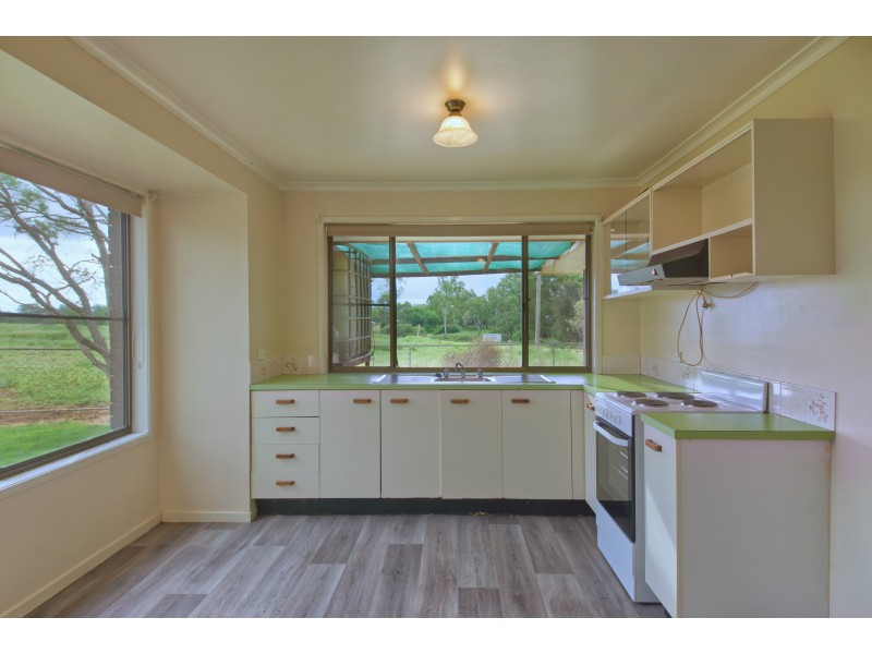 95 Lorrimer Street, Oakey QLD 4401