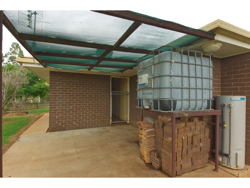 95 Lorrimer Street, Oakey QLD 4401