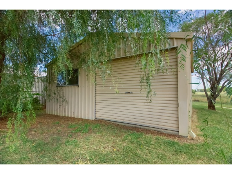 95 Lorrimer Street, Oakey QLD 4401