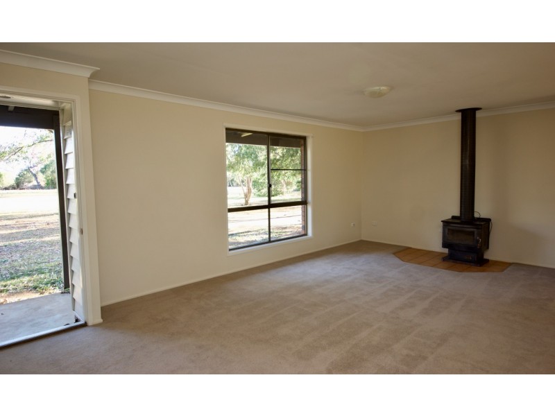 3 Wilga Avenue, Oakey QLD 4401