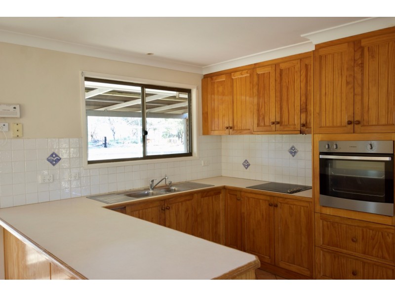 3 Wilga Avenue, Oakey QLD 4401