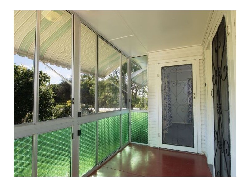 59 Toowoomba Road, Oakey QLD 4401