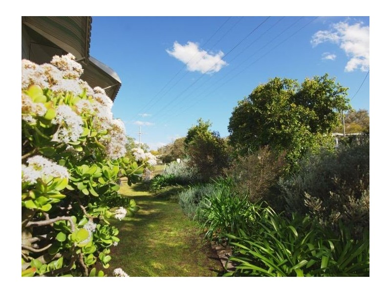 59 Toowoomba Road, Oakey QLD 4401