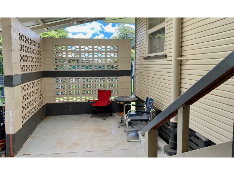 12 Aylmer Street, Oakey QLD 4401