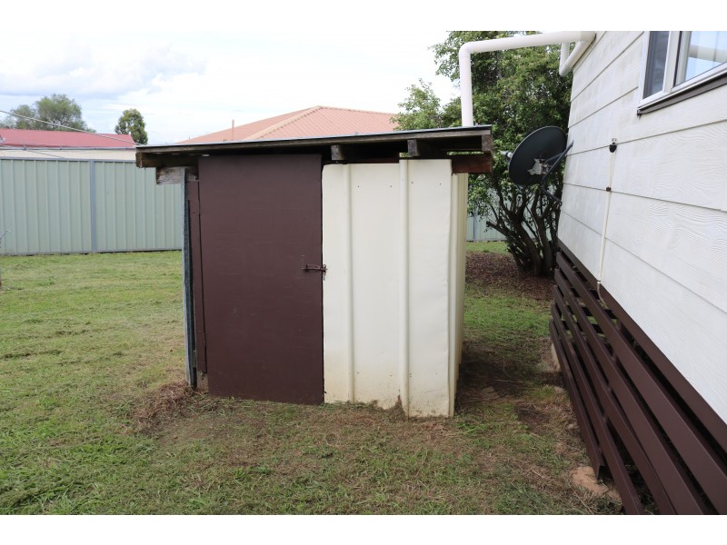 73 Proposch Street, Oakey QLD 4401