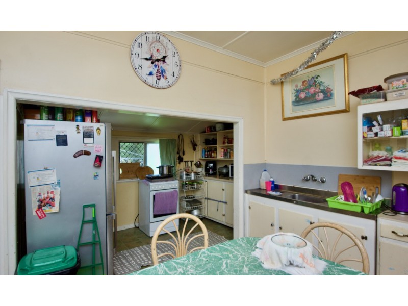 17 Cribb Street, Oakey QLD 4401