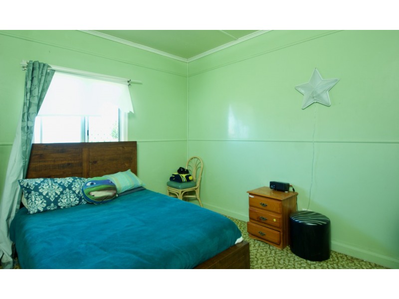17 Cribb Street, Oakey QLD 4401