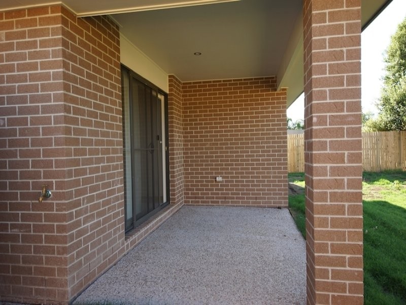 22 Cunningham Street, Oakey QLD 4401