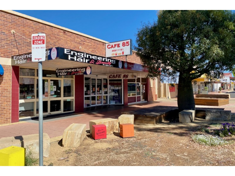 85 Campbell Street, Oakey QLD 4401