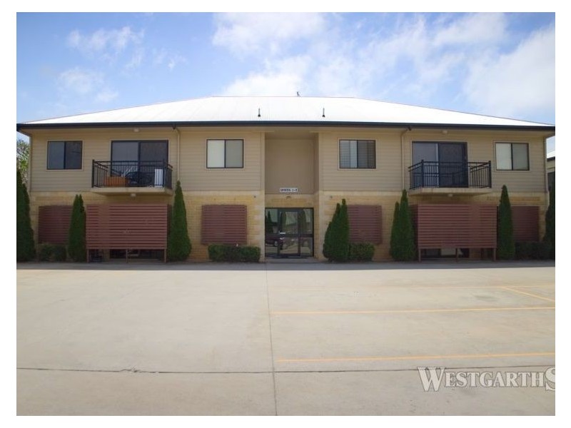 3/1-3 Uniplaza Court, Kearneys Spring QLD 4350