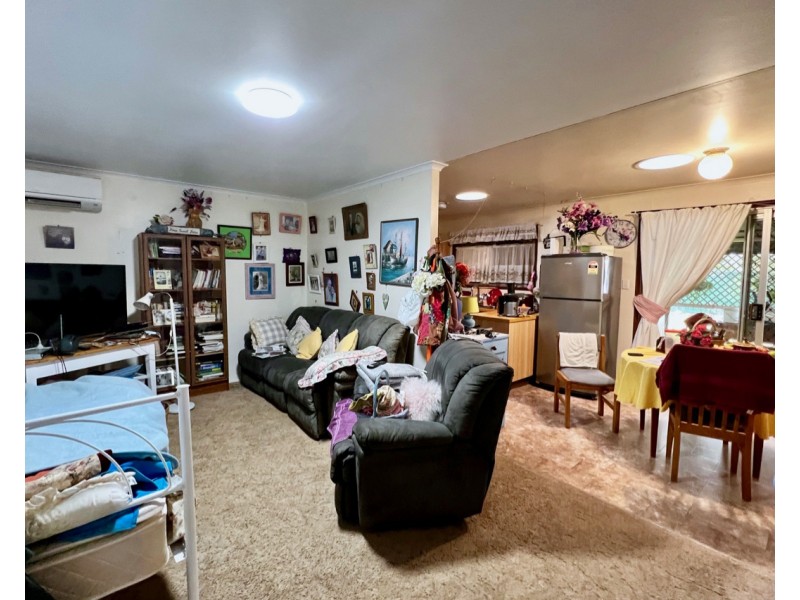 11 Wilkie Street, Oakey QLD 4401