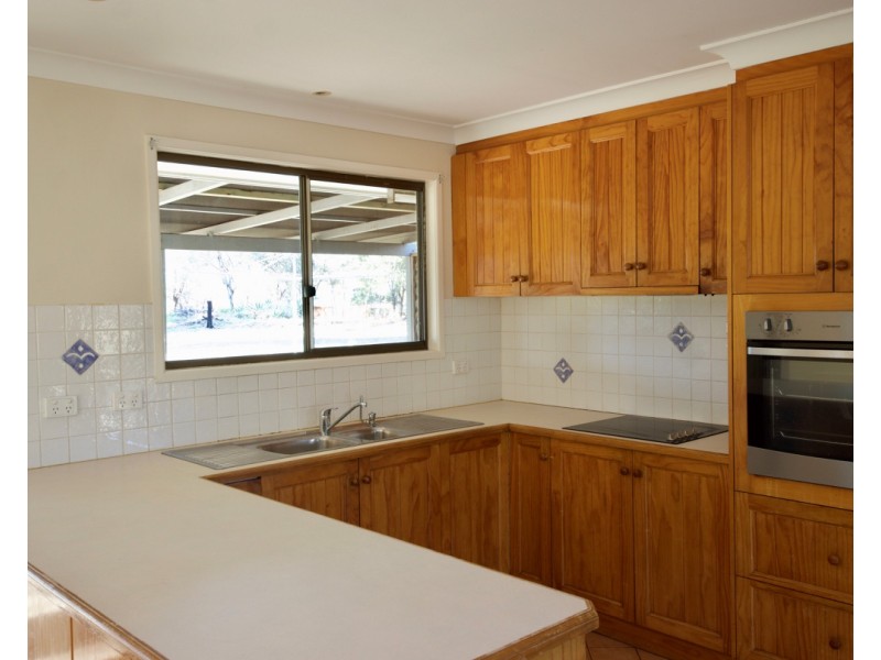 3 Wilga Avenue, Oakey QLD 4401