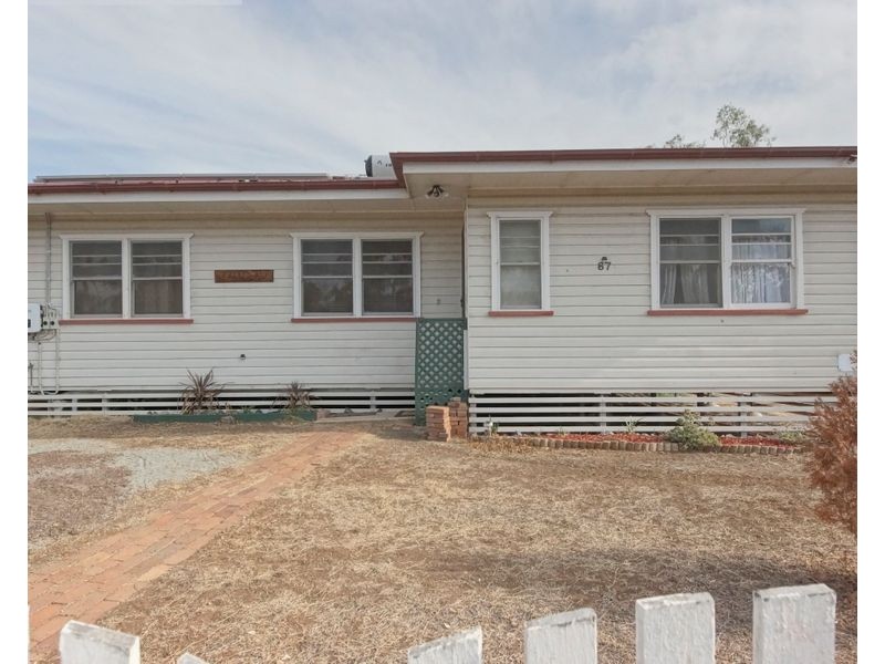 87 Lorrimer Street, Oakey QLD 4401