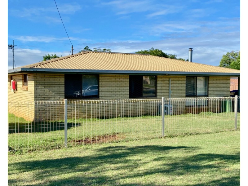 14 Hass Street, Oakey QLD 4401