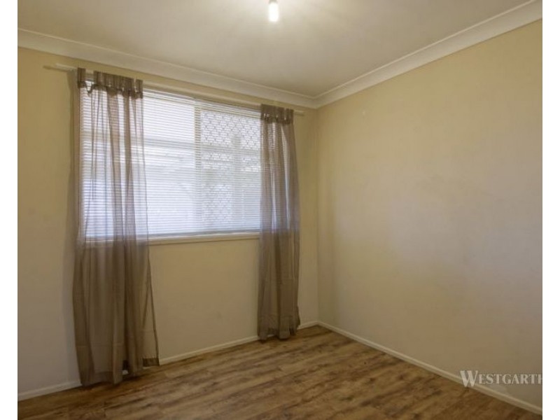 14 Hass Street, Oakey QLD 4401