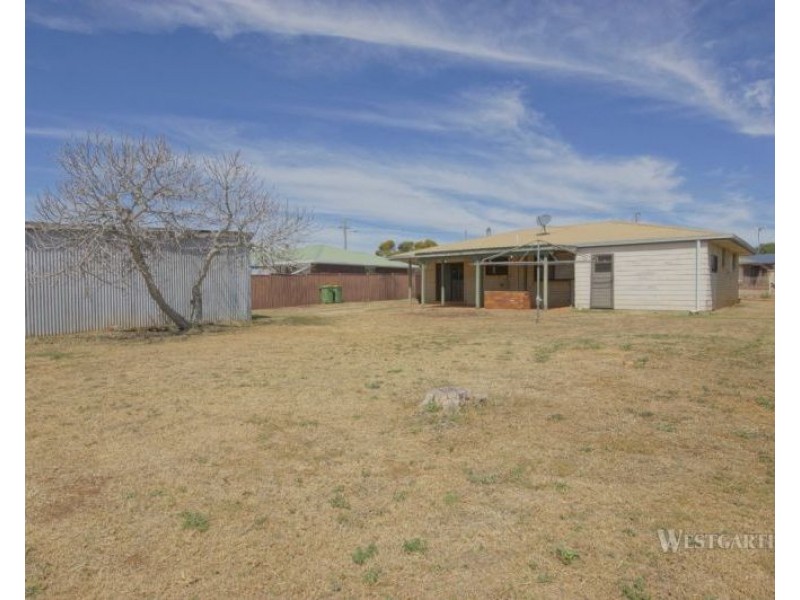 14 Hass Street, Oakey QLD 4401