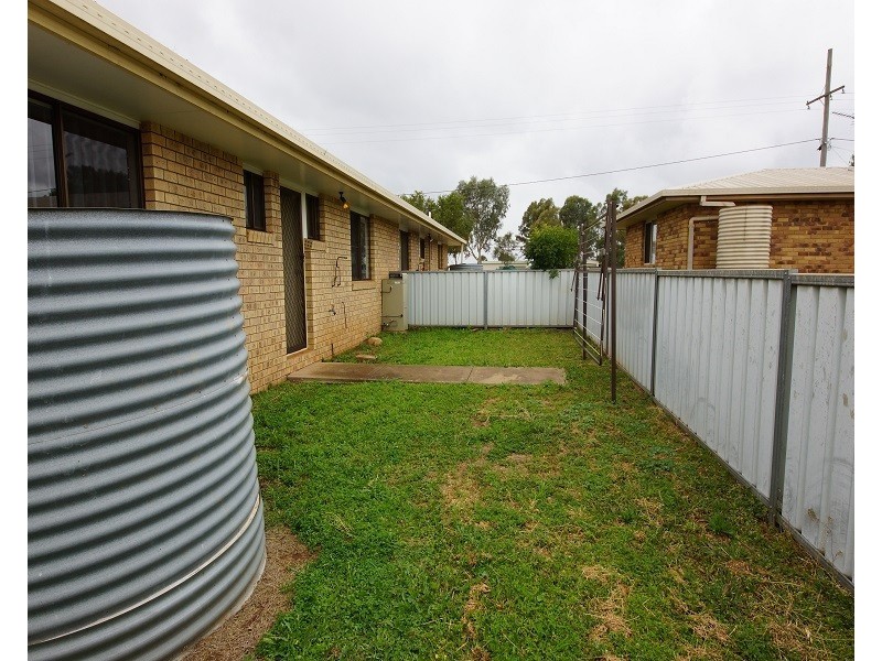 2/53 Hamlyn Road, Oakey QLD 4401
