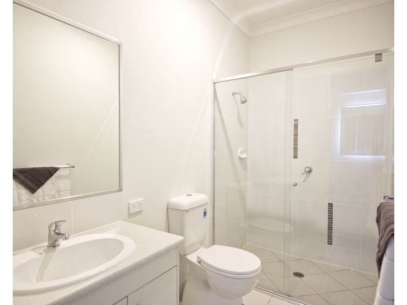 2/6 Monash Lane, Newtown QLD 4350