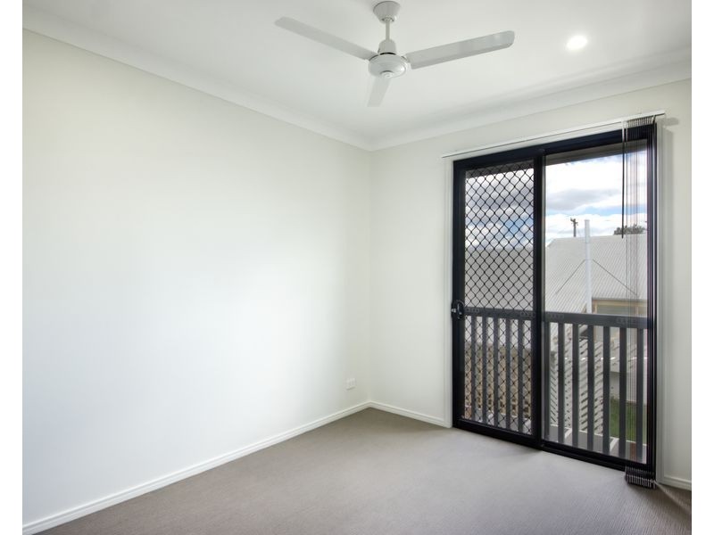 2/6 Monash Lane, Newtown QLD 4350