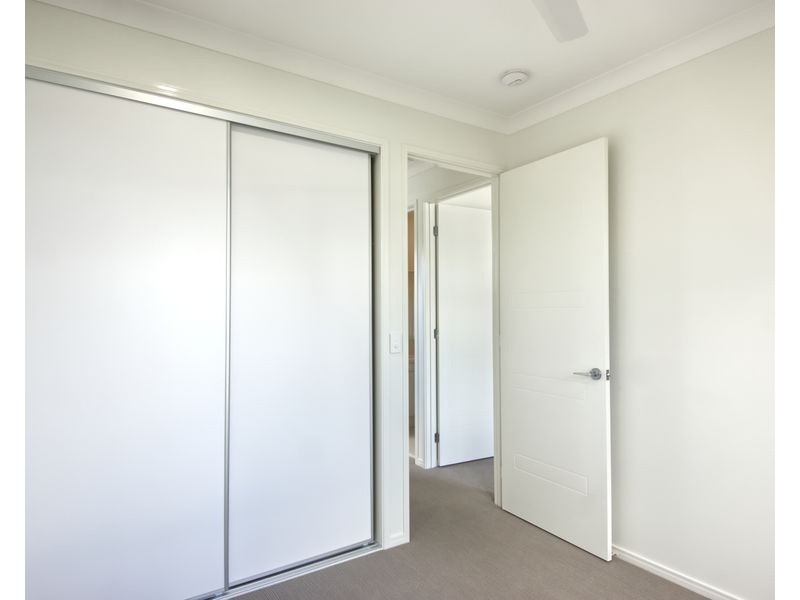 2/6 Monash Lane, Newtown QLD 4350