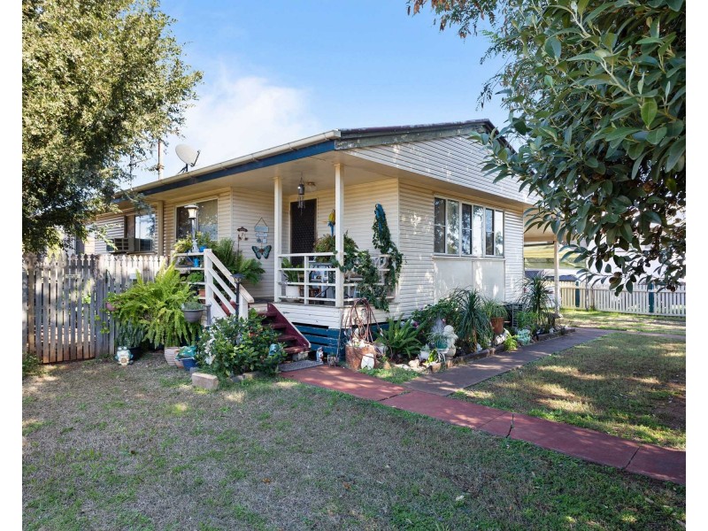 22 James Street, Oakey QLD 4401