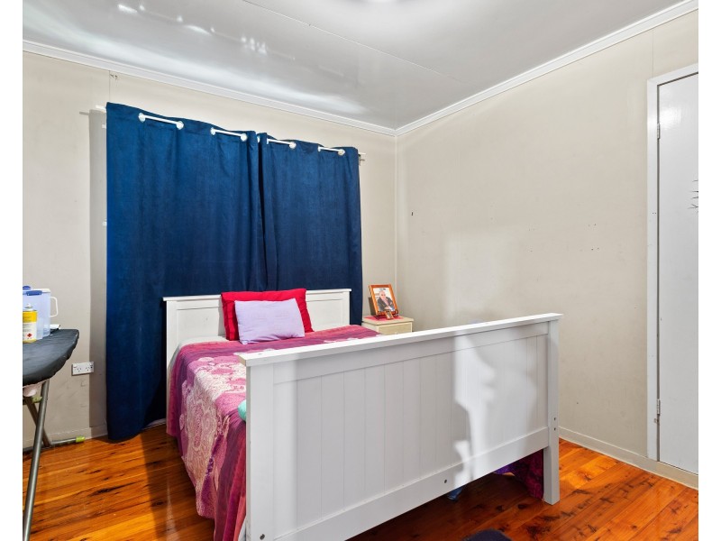 22 James Street, Oakey QLD 4401