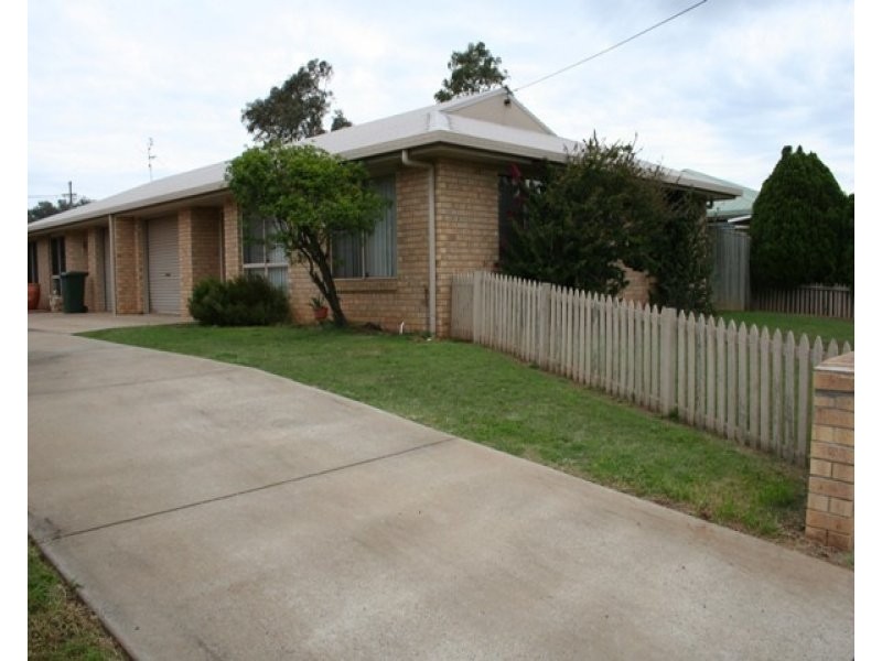 1/24 Weise Street, Oakey QLD 4401