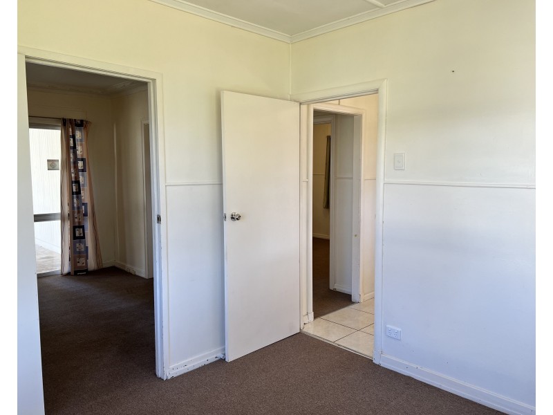 28 Davidson Street, Oakey QLD 4401
