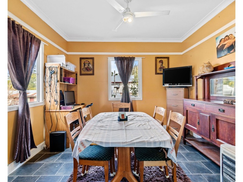 7 West Street, Oakey QLD 4401